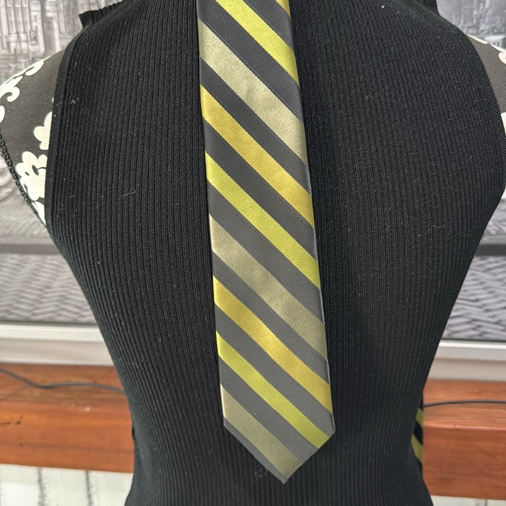 JF J. Ferrar Men’s Tie Green Gray Yellow Formal Party
